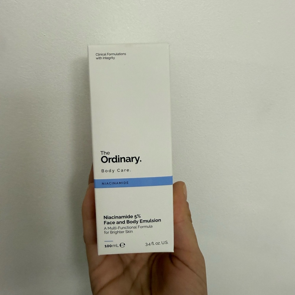 The Ordinary Niacinamide 5% Face and Body Emulsion serum - Picture 2 of 5